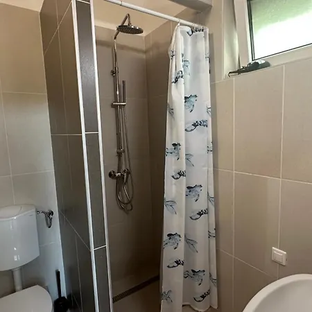 Silver Pool Σίοφοκ